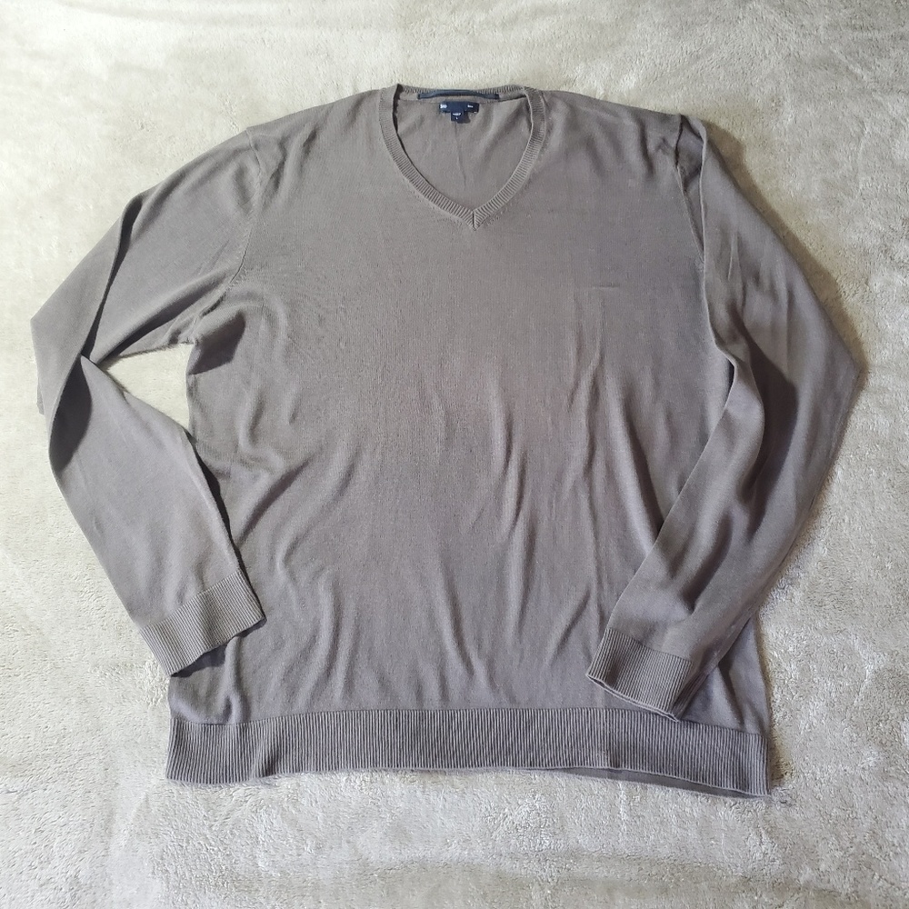 Gap Mainstay V-Neck Sweater For Fall